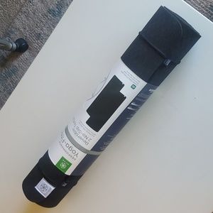 Gaiam Yoga Fitness Mat Reversible 2 Non Slip Textures Eco Friendly - 6 mm Thick